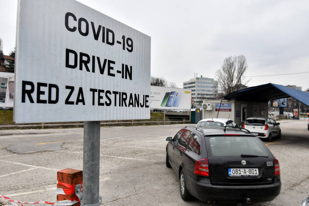 Coronavirus in Bosnien und Herzegowina, Drive In Testzentrum in Sarajevo