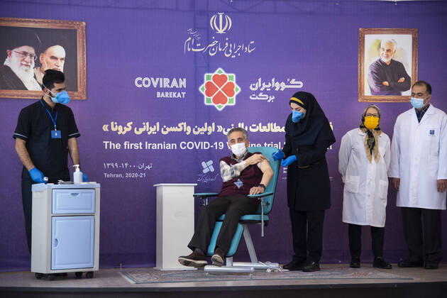 Coronavirus im Iran, Impfung mit Coviran Barekat in Teheran