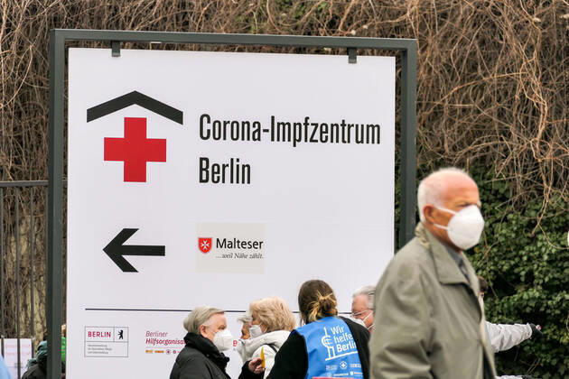 Coronavirus in Berlin, Impfzentrum auf dem Messegelände am Funkturm startet
