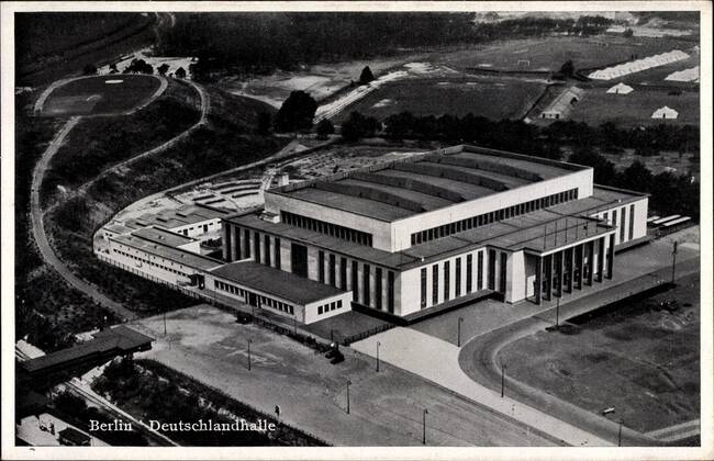 Deutschlandhalle opens in Berlin, 90th anniversary