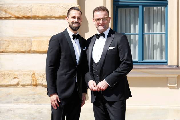 Jens Spahn and husband Daniel Funke sell villa for over 5 million euros, archive images