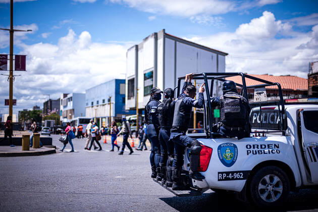 Coronavirus in Venezuela, Polizei kontrolliert Einhaltung der Corona-Maßnahmen in Valencia