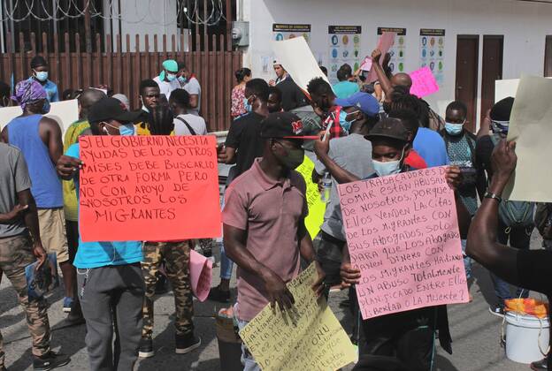 Mexico, Haitian migrants demonstrate for transit documents in Chiapas