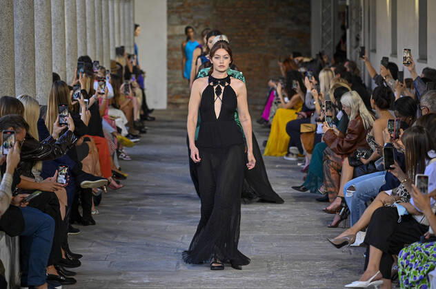 Milan Fashion Week, Alberta Ferretti fashion show