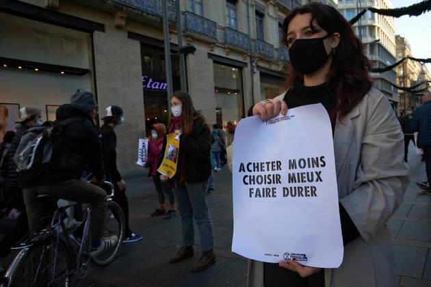 France, actions against fast fashion