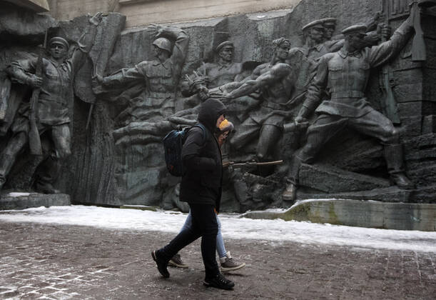 Ukraine, everyday life in Kiev, walk by the National History Museum
