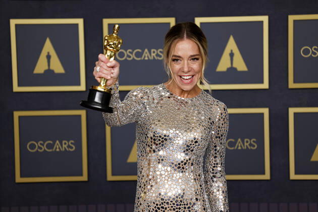 94th OSCARS Academy Awards, Best Adapted Screenplay - Sian Heder for Coda