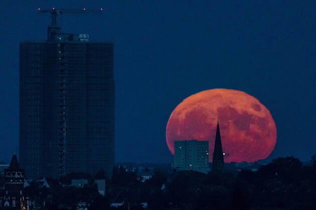 Vollmond weltweit, Supermond 2022