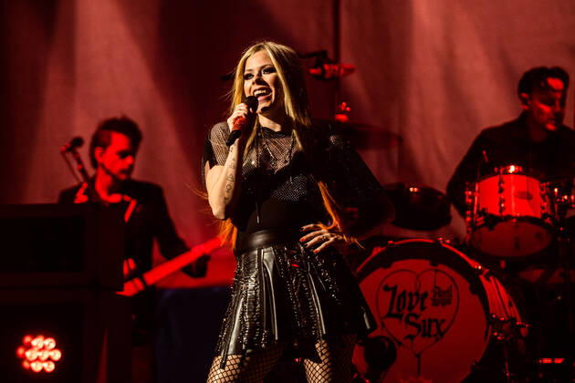 Mainstream Sellout Tour, Avril Lavigne Concert in Oakland, California
