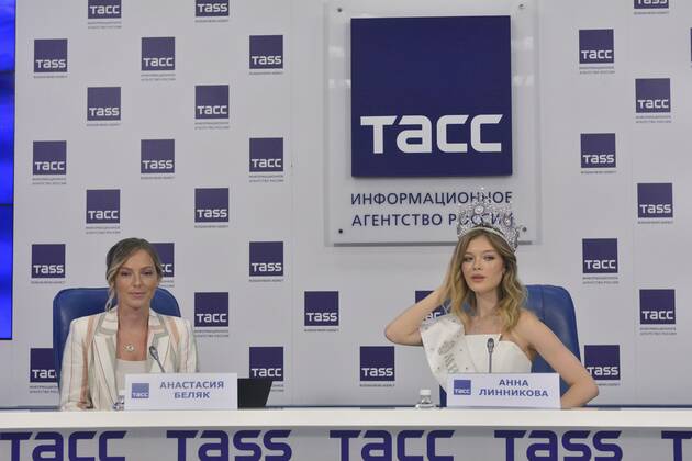 Wahl zur Miss Russia 2022, Pressetermin mit Siegerin Anna Linnikova in Moskau