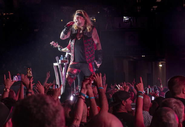 Mötley Crew concert in San Diego