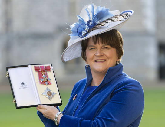 Großbritannien, Ordensträger nach der Verleihung in Windsor Castle