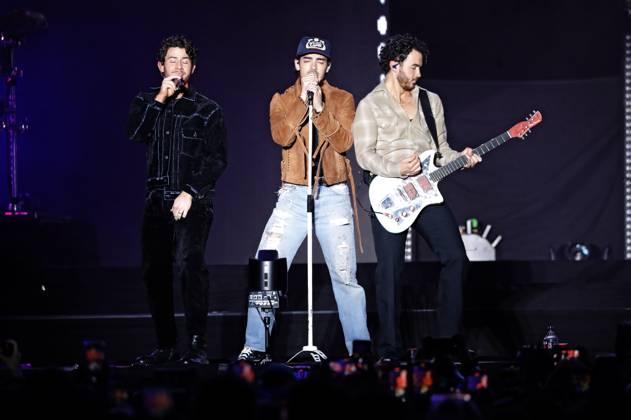 Jonas Brothers performance before the College Football Playoff National Championship in Los Angeles.