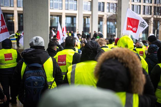 Warning strike by security staff at Berlin Airport, archive images