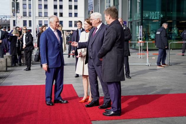 State Visit of King Charles III to Germany, Day 3, Journey from Berlin to Hamburg
