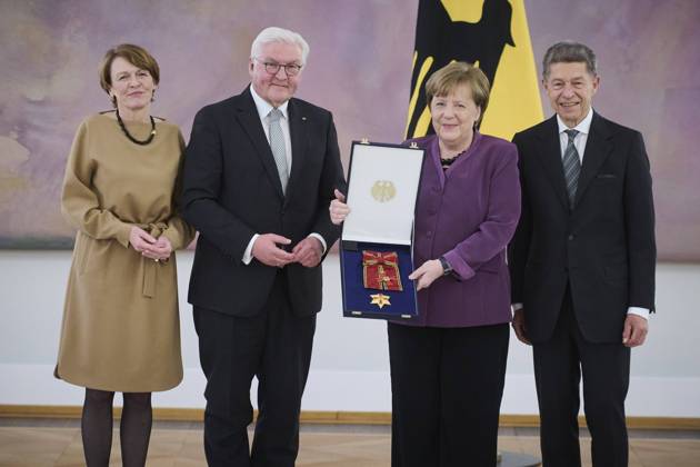 Berlin, Federal President Steinmeier awards Angela Merkel the Grand Cross of the Order of Merit of the Federal Republic of Germany