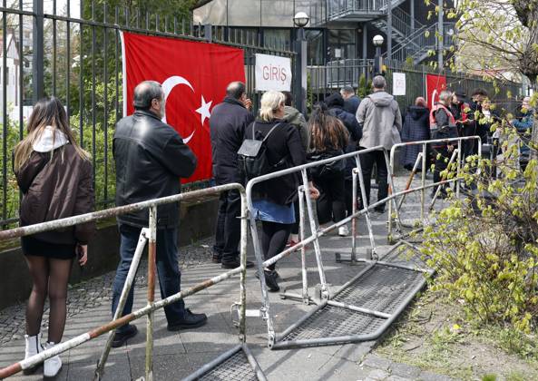 Elections in Turkey, voting at Consulate General in Berlin
