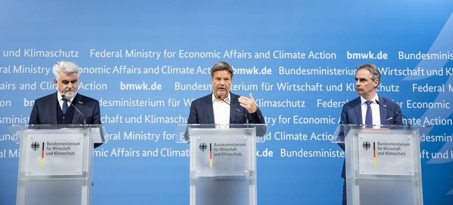Berlin, press conference after photovoltaic summit