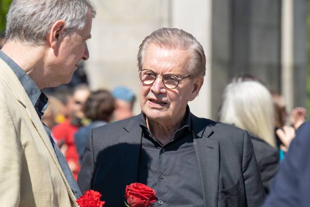 Victory Day in Germany, Jürgen Todenhöfer at the memorial in Berlin-Tiergarten