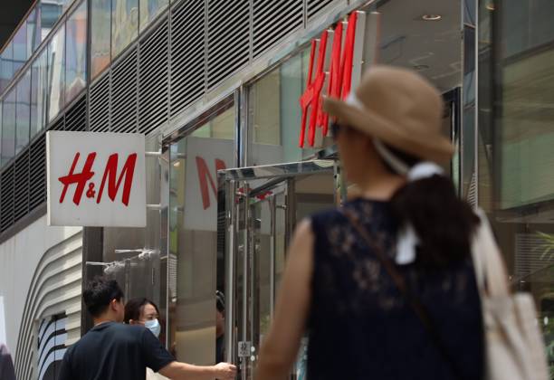 China, fashion chain H&M closes flagship store in Sanlitun