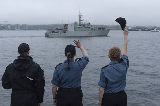 Canada, HMCS Summerside in the Port of Halifax Farewell
