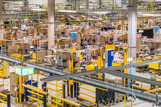 Amazon is planning to invest 16 billion euros in Germany. Archive images