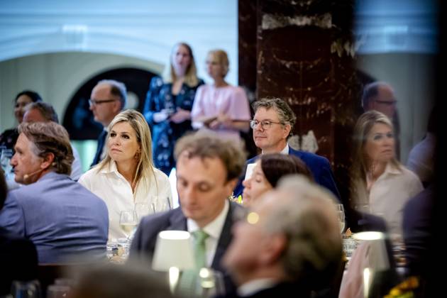 Könign Maxima während der Preisverleihung des König-Willem I Preises