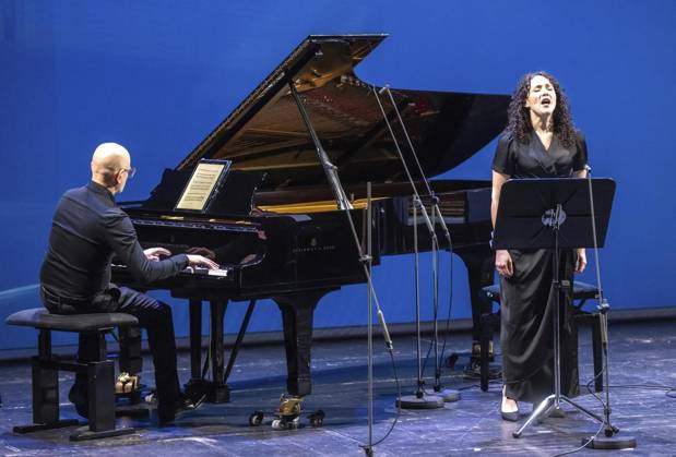 Benefit concert for Israel at the DNT in Weimar