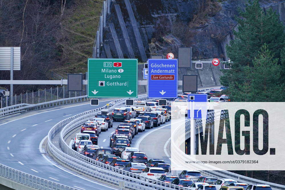 Switzerland, traffic jam on the A2 Gotthard m | IMAGO