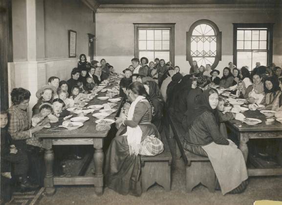IMAGO History, Archive, USA, Immigrants at Ellis Island, New York, 1900–1905