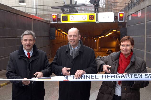 Tiergarten tunnel opened in Berlin, 20th anniversary on 26 March