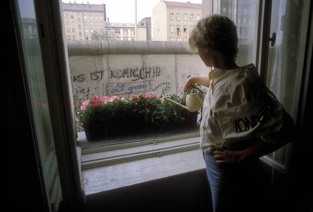 IMAGO History, 35 Years of the Fall of the Wall, life at the Berlin Wall