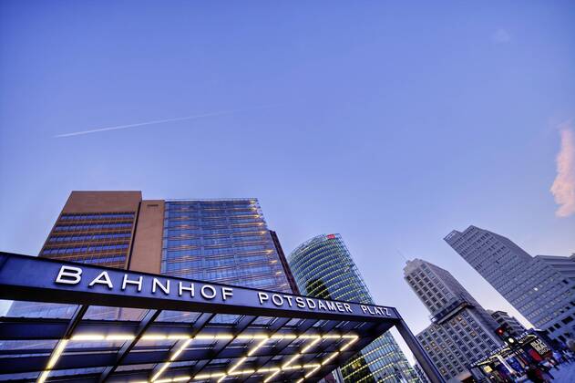 Berlin - Potsdamer Platz sold to Canadian investor