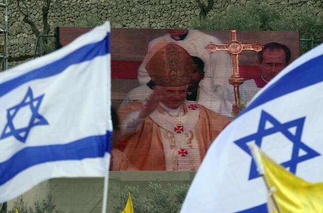 Israel and the Vatican establish diplomatic relations, 30th anniversary on 30 December