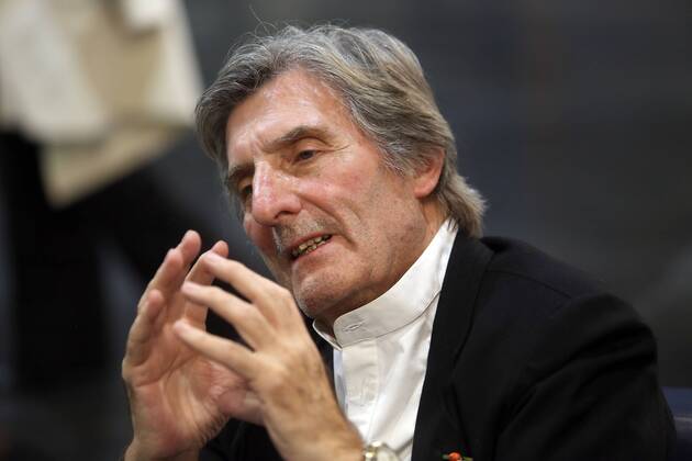 Fashion designer Emanuel Ungaro is dead