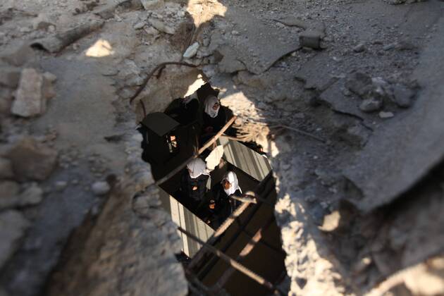 Palestine: 1st day of school in broken school in Khan Younis