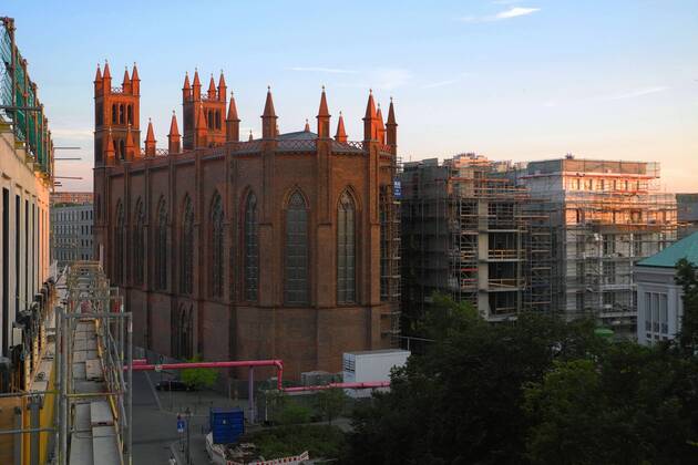 Berlin - Damage to Friedrichswerder Church due to construction work on neighbouring properties