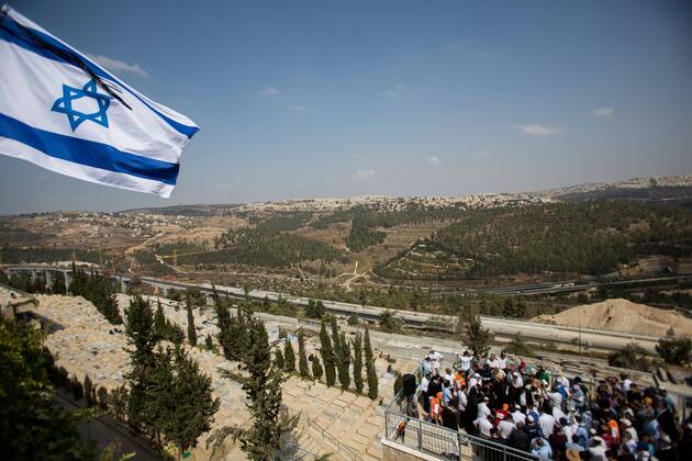 Israel: Mourning for killed couple