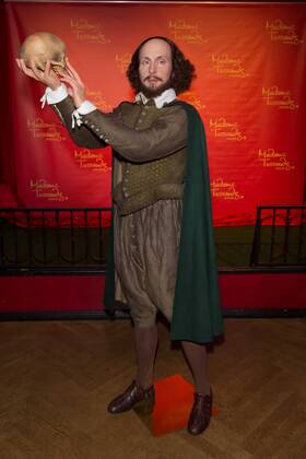 Wax figure of William Shakespeare presented in Berlin