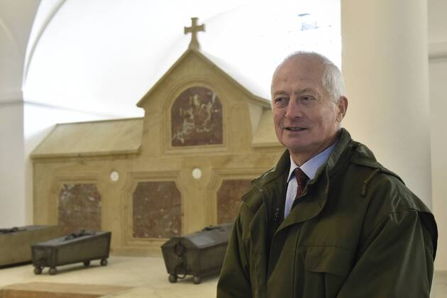 Prince Hans-Adam II visits the family crypt in Vranov