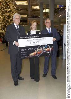Christmas concert in aid of refugee children in Berlin