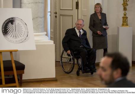Wolfgang Schäuble and Joachim Gauck present special stamps and 20 euro commemorative coin