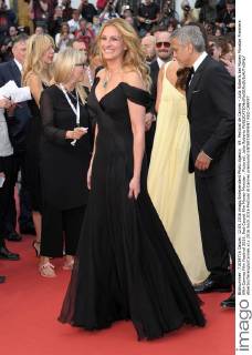69th Festival de Cannes - Julia Roberts at Money Monster Premiere