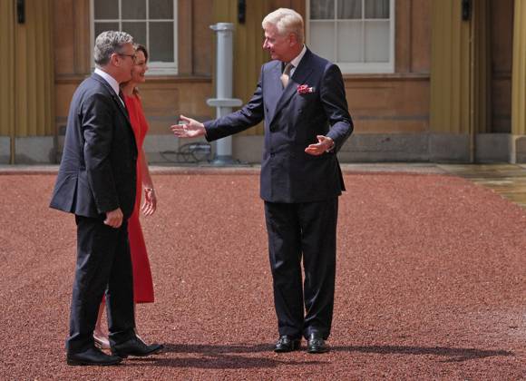 Royals: Household adviser Sir Clive Alderton bids farewell to King Charles, archive footage
