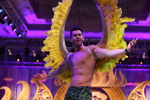 Fake Victoria s Secret Fashion Show