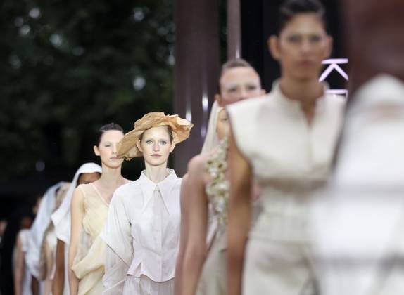 Milan Fashion Week, Keqiao Day fashion show
