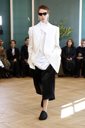 Paris Fashion Week, Carven fashion show