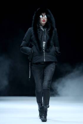 China Fashion Week - Bingchuan Fashion Show
