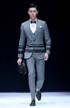 China Fashion Week - Liu Yong Fashion Show