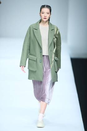 China Fashion Week - Shangshou Huatian Fashion Show